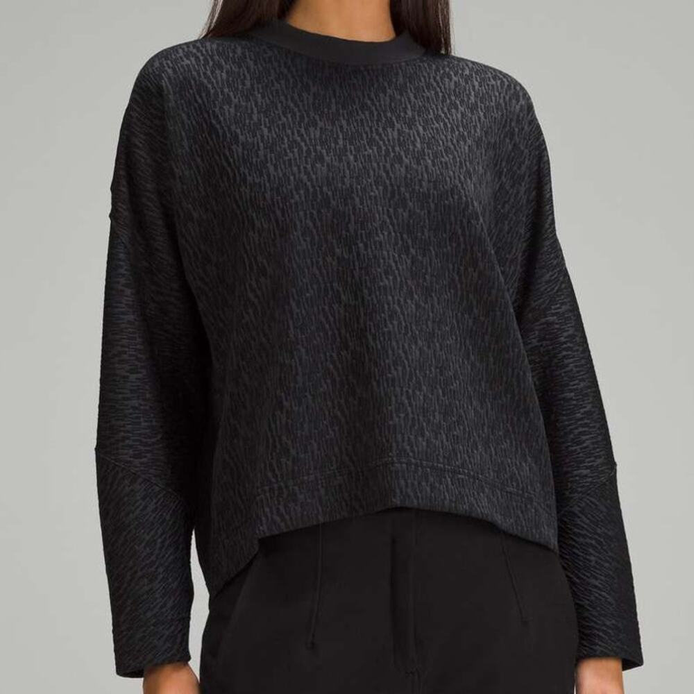Lululemon NWT Textured Jacquard Crewneck Pullover Black Obsidian Size 4